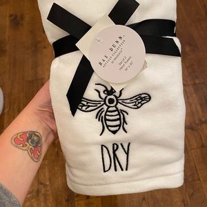 Rae Dunn DRY Hand Towels Set of 2